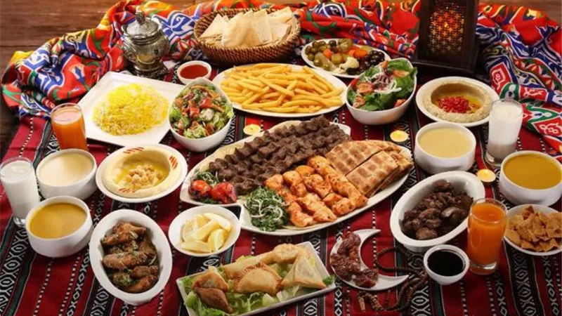 عادات خاطئة بعد الإفطار في رمضان تؤثر على صحتك.. تجنبها الآن