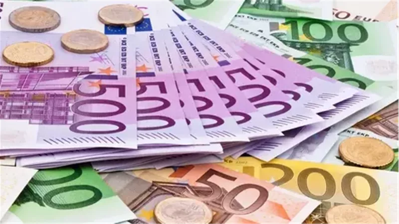 أسعار العملات اليوم الأحد 16-3-2025.. بعد العودة من العطلة