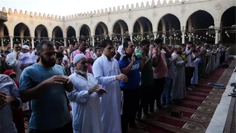 موعد اذان المغرب اليوم 17 رمضان 2025.. هنفطر الساعة كام؟ 