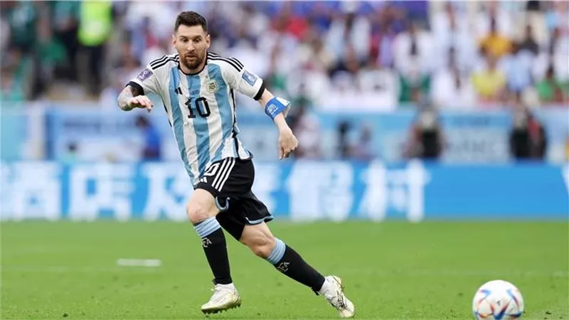قائمة منتخب الأرجنتين لمواجهتي أوروجواي والبرازيل.. موقف مثير لـ ميسي