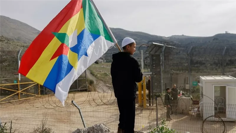 وفد من دروز سوريا يعبر خط الهدنة في الجولان للأراضي المحتلة