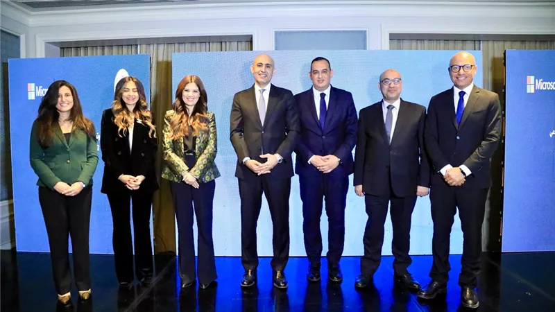 وزير التربية والتعليم يشهد مبادرة الذكاء الاصطناعي بالتعاون مع شركة مايكروسوفت