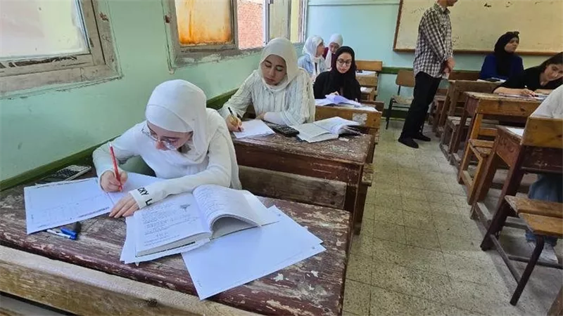 قرارات عاجلة بشأن امتحانات الثانوية العامة 2025 والإعدادية