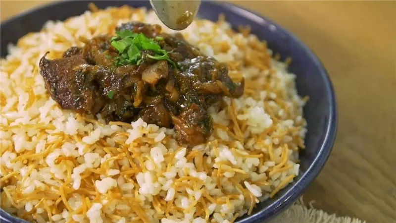 إفطار يوم 24 رمضان 2025..طريقة عمل كباب الحله باللحمة مع الأرز بالشعيرية 
