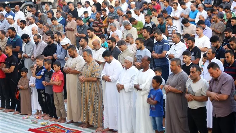 موعد صلاة عيد الفطر 2025.. الأوقاف تستعد بـ 6240 ساحة