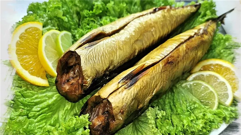 احذر الغش والتسمم الغذائي.. دليل شراء الفسيخ والرنجة بأمان في العيد