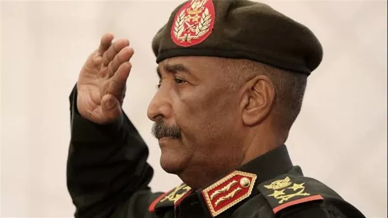من داخل القصر الرئاسي البرهان يعلن : الخرطوم الآن حرة