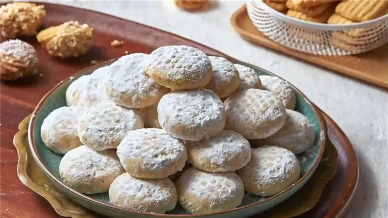 قبل تناول كحك العيد.. كيف تحافظ على صحة جهازك الهضمي؟