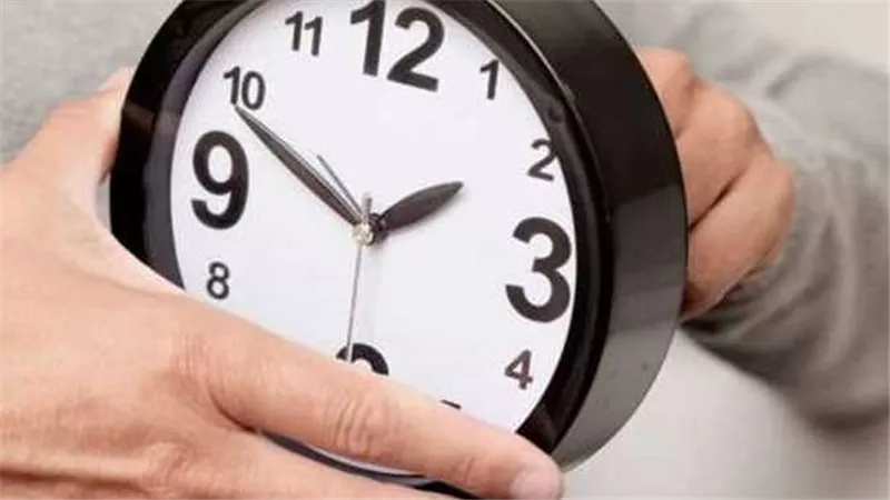 موعد تطبيق التوقيت الصيفى ومواعيد العمل الجديدة