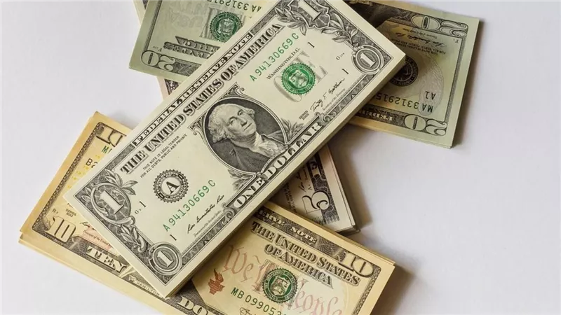 ارتفاع سعر الدولار الأمريكي اليوم الخميس بمنتصف تعاملات البنوك