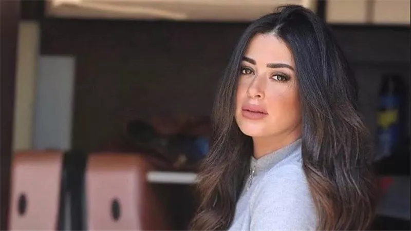 ميرنا نور الدين: 