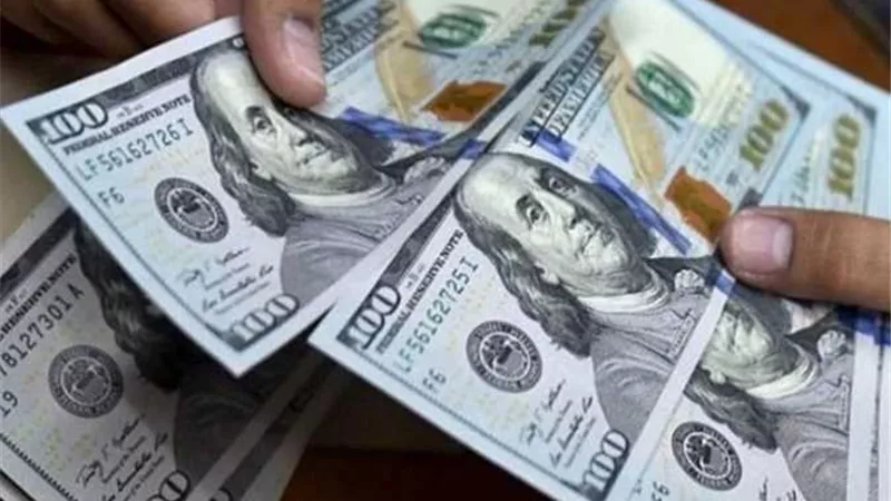سعر الدولار مقابل الجنيه المصري اليوم السبت 5 أبريل 2025
