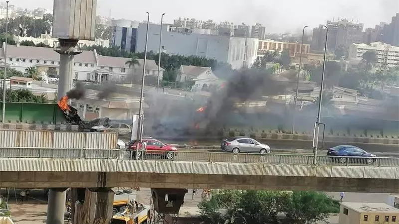 تفاصيل حريق كوبري أكتوبر اليوم.. تفحم 3 سيارات