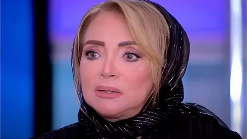 شهيرة لابنها عمرو محمود ياسين: أنت فخر ليا ووالدك الراحل يشعر بك وبنجاحك