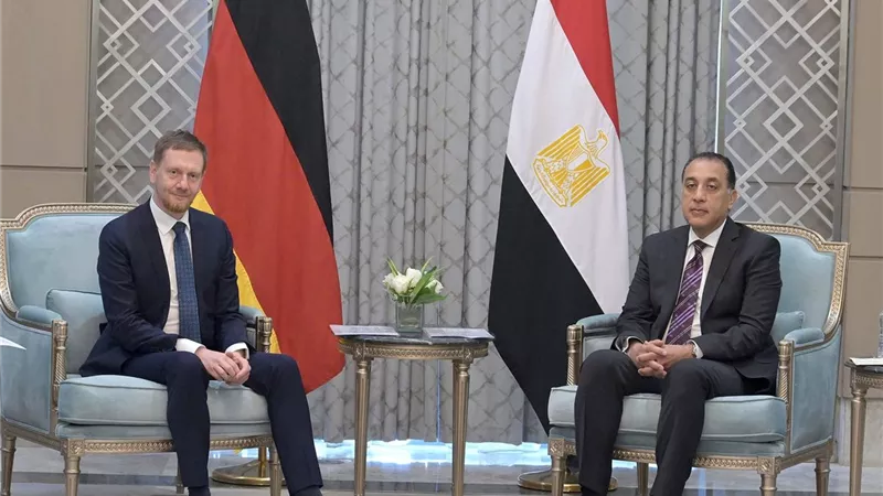 توطين الصناعة والاستثمارات الألمانية.. أبرز مباحثات رئيس الوزراء مع نظيره لولاية ساكسونيا الحرة