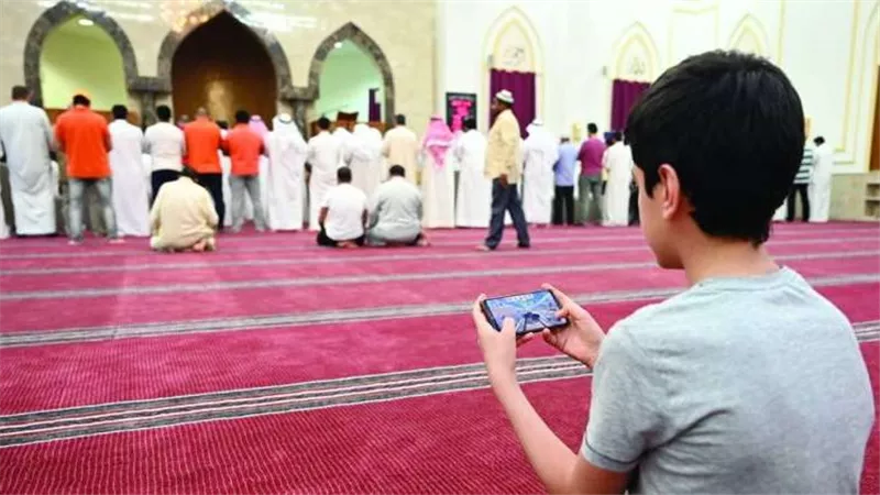 حكم لعب الأطفال في المسجد.. عضو لجنة الفتوى بالأزهر يوضح