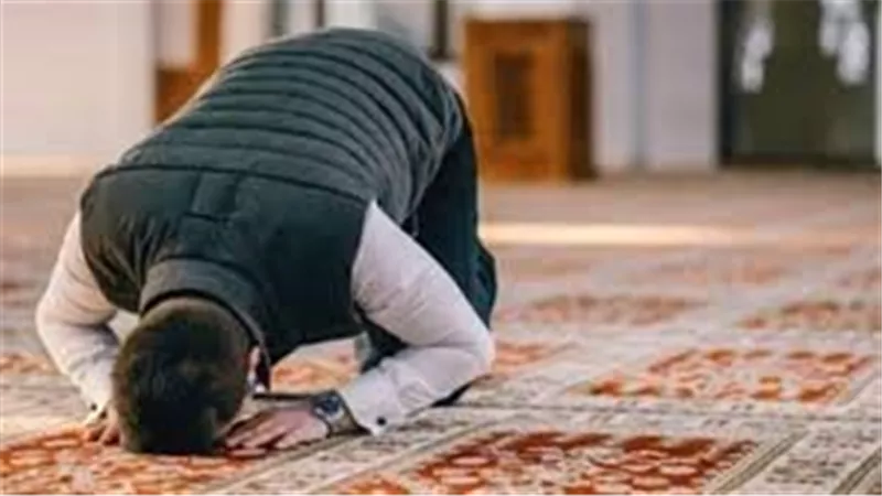 مواقيت الصلاة اليوم الخميس في القاهرة والمحافظات.. موعد أذان الفجر وباقي الصلوات
