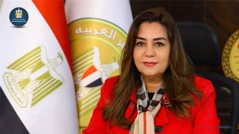 التنمية المحلية تعلن مواعيد فتح وغلق المحال العامة بعد تطبيق التوقيت الصيفي 