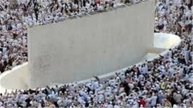 حكم جمع الحصيات من مزدلفة لرمي الجمرات في موسم الحج 2025