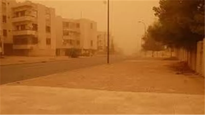 عاصفة ترابية تضرب عدة محافظات مصرية ورياح قوية تعطل الحياة اليومية