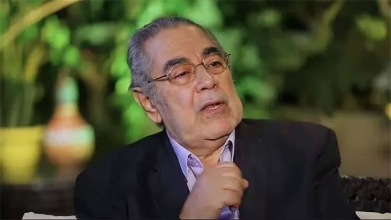 تطورات الحالة الصحية لـ صبري عبد المنعم بعد تعرضه لوعكة صحية 