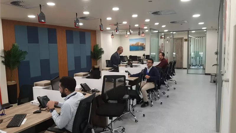 أبرزها استخراج كعب العمل.. إطلاق خدمات العمل إلكترونيا بالإسكندرية