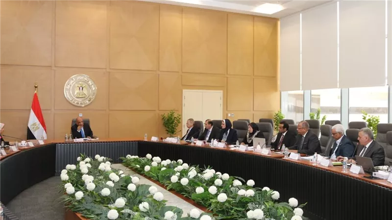 تفاصيل متابعات وزير الكهرباء لدعم الشبكة القومية وتوفير التغذية لمشروعات التنمية الزراعية 