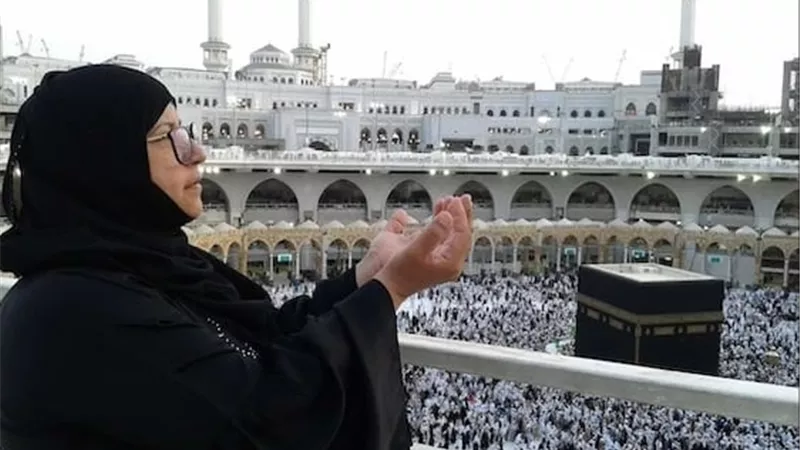حكم حج المرأة المستحاضة 2026.. الأزهر يوضح كيفية أداء المناسك وشروط التوبة قبل الحج