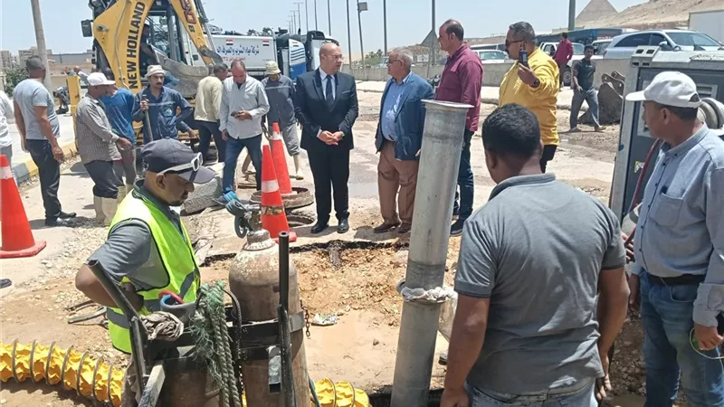 عاجل.. محافظ الجيزة يعلن موعد عودة المياه إلى هضبة الأهرام بعد انقطاع مفاجئ