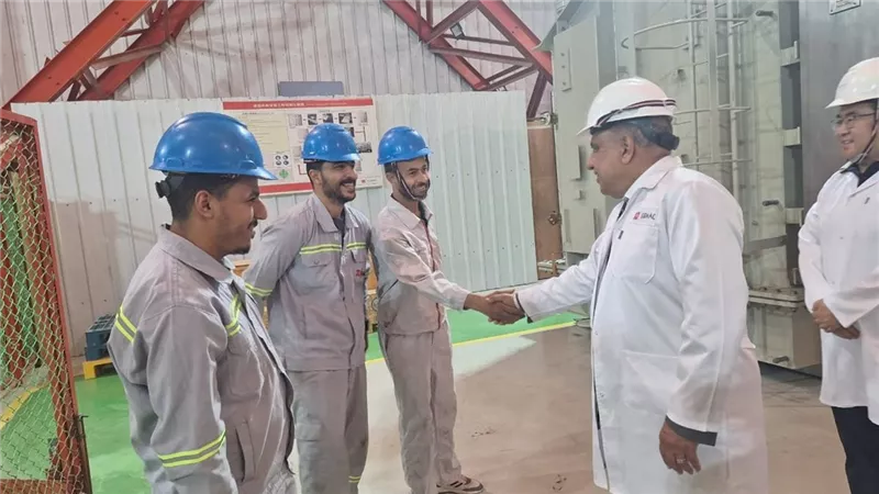 وزير الكهرباء في زيارة ميدانية الى مصانع شركة اكس دى  إجيماك بالسويس  