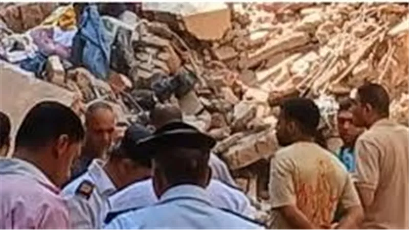 مأساة في حدائق القبة.. استخراج جثمان طفل من تحت أنقاض العقار المنهار