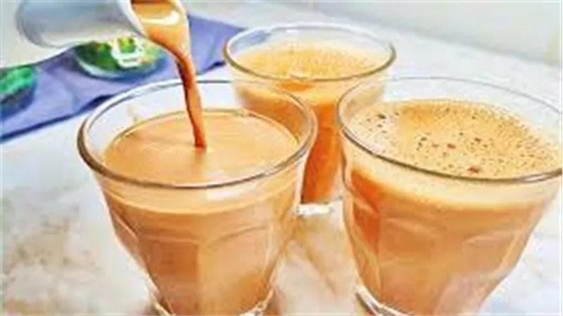الشاي بالحليب.. سر الدفء والفوائد الصحية المدهشة في كوب واحد