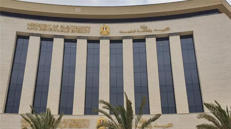 الكهرباء تنفي حدوث حريق في أي من محطات المحولات على مستوى الجمهورية