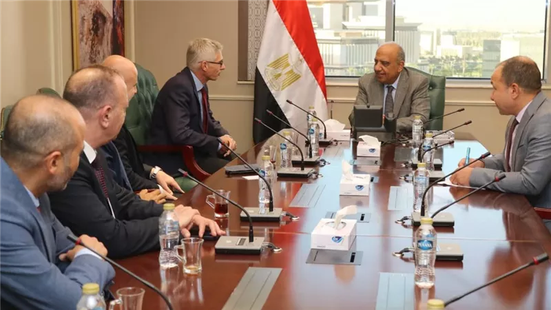 مباحثات وزير الكهرباء مع ABB السويدية للتعاون بمجالات الطاقة المتجددة ومشروعات الربط