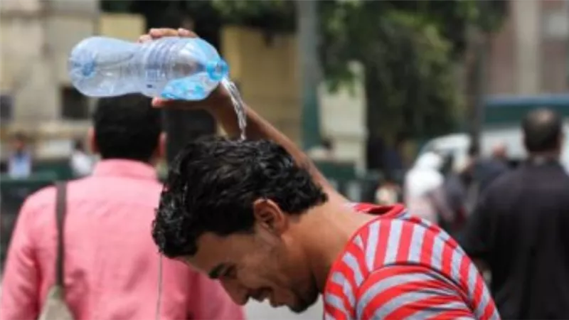طقس الجمعة.. موجة شديدة الحرارة تضرب مصر والعظمى بأسوان 49 درجة