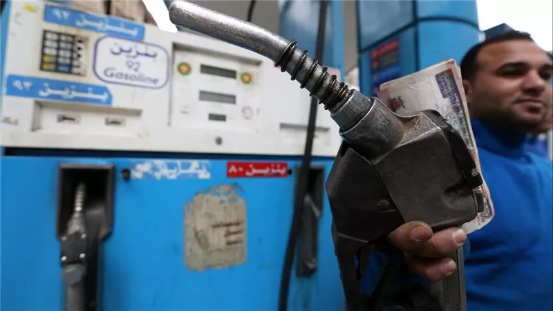 تثبيت أسعار البنزين في مصر حتى أكتوبر..والحكومة: الزيادة المحتملة قد تكون الأخيرة