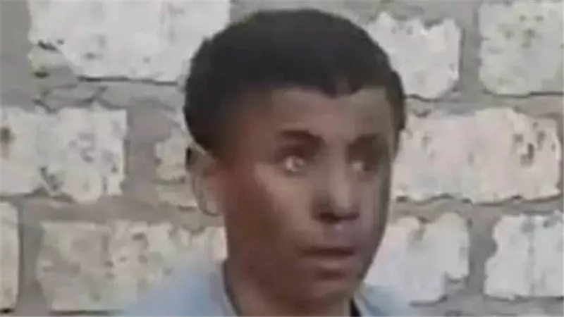 طفل كفيف من المنيا يتحدى الإعاقة بموهبة في الحدادة وحلم بالهندسة