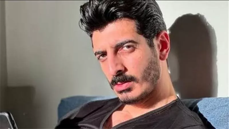 استمرار حبس البلوجر شاكر محظور 15 يومًا على ذمة التحقيقات