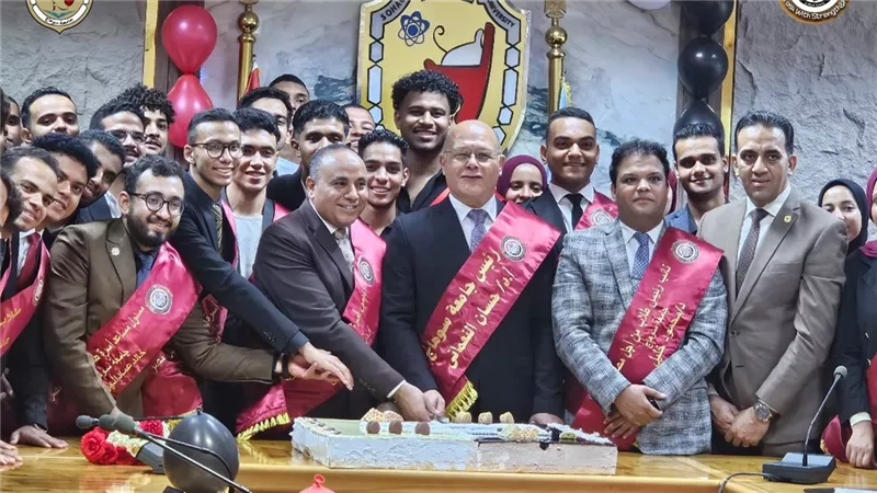 طلاب من أجل مصر بجامعة سوهاج يفتتحون العام الدراسي باحتفالية مهيبة