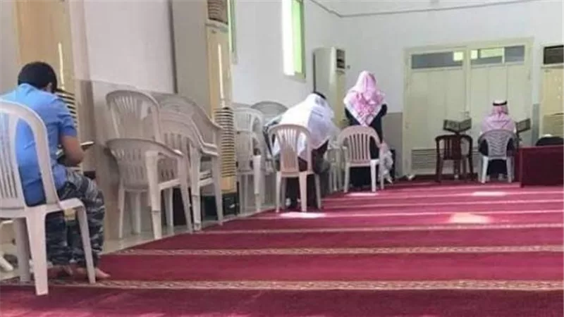 هل تصح الصلاة جالسًا بعد العملية؟ دار الإفتاء توضح الحكم الشرعي