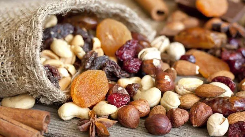 سلاح خفي في مطبخك.. كيف تحولت المكسرات إلى درع للجسم والعقل؟ 