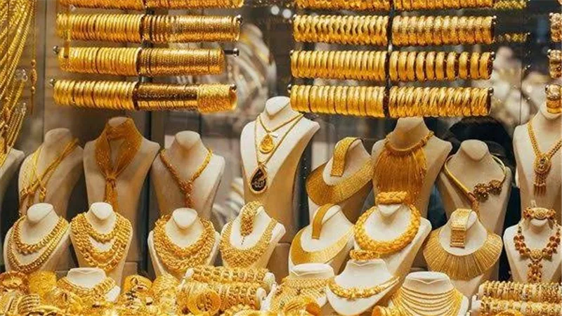انخفاض نسبي بعد قفزة مفاجئة في أسعار الذهب اليوم 21 أكتوبر 2025