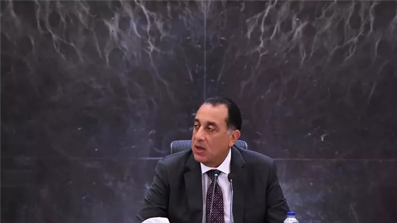 رئيس الوزراء يتابع مستجدات تنفيذ 