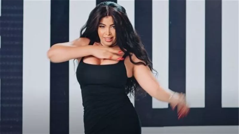 الحبس سنة للراقصة ليندا مارتينو بتهمة نشر فيديوهات خادشة للحياء