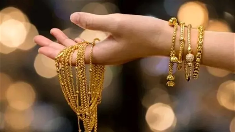 هبوط مفاجئ في أسعار الذهب محليًا بعد تراجع الأونصة عالميًا.. تعرف على الأسعار الجديدة