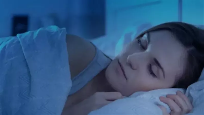 العلماء يحسمون الجدل: سبع ساعات هي المدة المثالية لنوم صحي متوازن