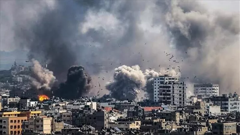 هجوم مفاجئ على منازل الفلسطينيين في حلحول شمال الخليل 