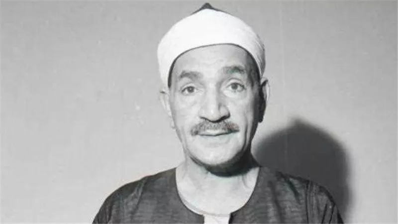 طه الفشني..  صوت لا يُنسى وبصمة خالدة في عالم التلاوة والإنشاد