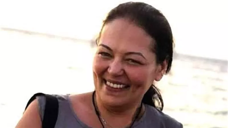 نيابة المنتزه تحقق في مصرع الفنانة نيفين مندور داخل شقتها بالإسكندرية