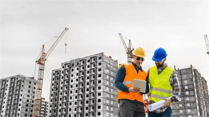 حديد عز يتجاوز 37 ألف جنيه.. استقرار أسعار الحديد والأسمنت اليوم الأربعاء
